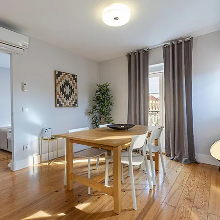 Santa Justa 24 Apartamento *