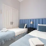 Santa Justa 24 Apartman *